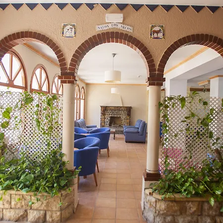 Platja 3* كوماروغا