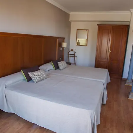 Szálloda Platja 3*